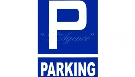 Parking - Garage Location Drap   108€