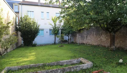 Vente Immeuble 260 m² à Autun 240 000 €