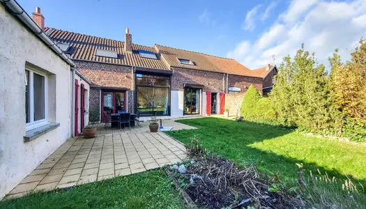 Vente Maison 170 m² à Avesnes-les-Aubert 225 000 €