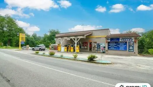 Station service avec habitation de 700 m2 à SAINT-PIERRE-DE-RIVIÈRE 