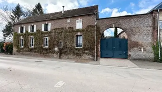 Auneuil - 15 min de beauvais - propriete avec batisse - 250m² - 6 chambres - parc arbore 4 500m²