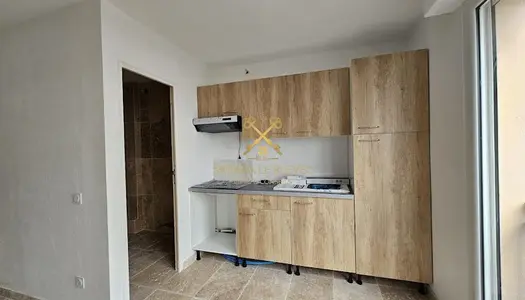 Studio 1 pièce 25 m² 