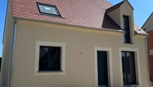 FRENEUSE - GARE DE BONNIERES-SUR-SEINE : Projet de construction pour une maison de 90m² avec terrai