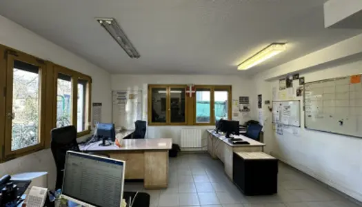 Local commercial 540 m² 