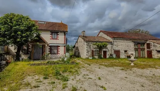 Maison en pierres avec gîte et dépendances 