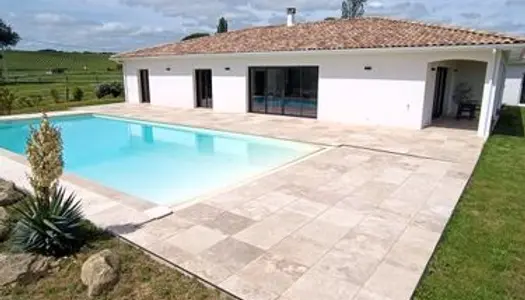 Villa récente de 201m2 avec prestations exceptionnelles, piscine 6x14 et garage 49m2 