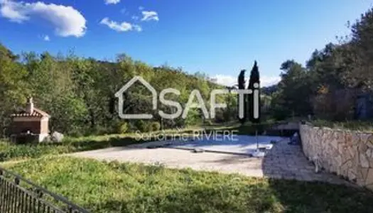 Maison au calme avec grand terrain et piscine 