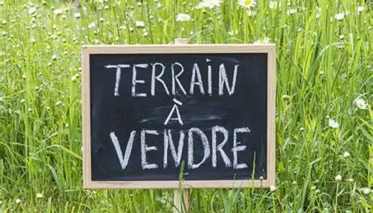 Vente Terrain 1700 m² à Dun-sur-Auron 28 000 €