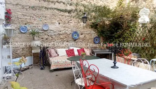 Vente Maison de village 215 m² à Sainte-Cécile-les-Vignes 199 000 €