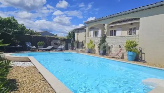 VILLA AU CALME AVEC PISCINE 