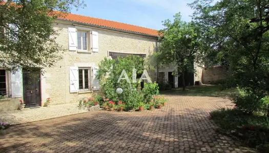 Vente Maison de village 241 m² à Lonnes 260 000 €
