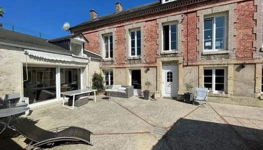 Maison de maître - 234m² - Royaucourt-et-Chailvet 