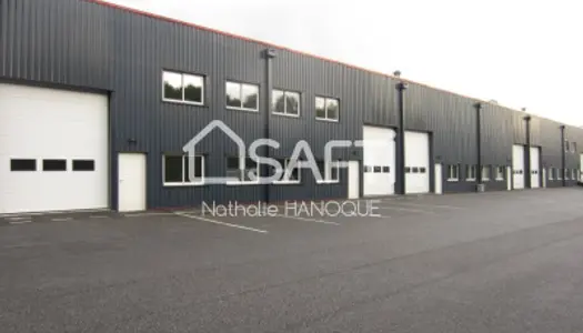Immobilier professionnel Location Anet  212m² 1484€