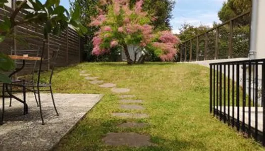 Appartement meublé à 200m de la mer + jardin 