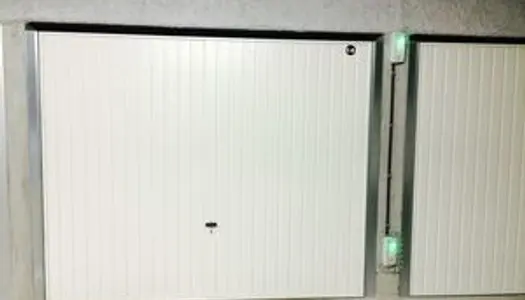 Garage à Thoiry - Avec électricité