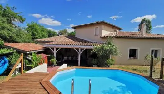 Vente maison avec piscine et 7100m2 de terrain