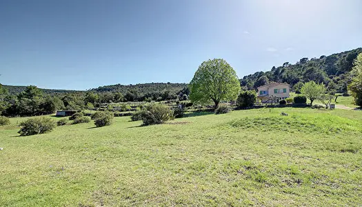 EXCLUSIVITE ! AMPUS Ancienne BERGERIE renovee et DEPENDANCE sur 4 hectares