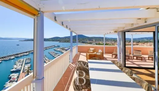 SAINTE-MAXIME - PENTHOUSE VUE MER PANORAMIQUE SUR SAINT-TROPEZ 