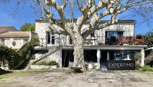 Maison 7 pièces 286 m²