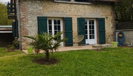 Maison a louer à Acquigny avec jardin 
