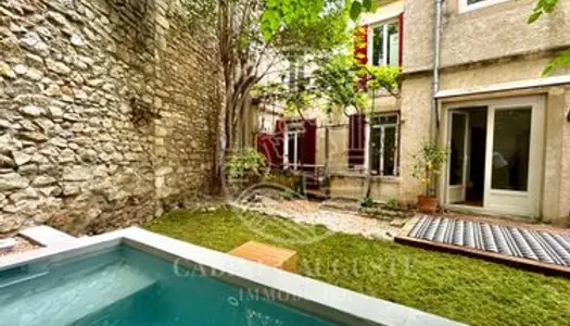 EXCEPTIONNEL - Maison de ville de 110m² avec jardin et piscine - Arènes de Nîmes / Musée des 