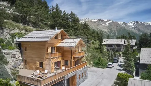 Chalet 7 pièces 230 m²