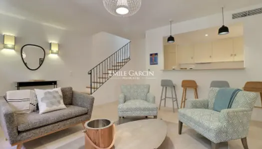 Appartement à la location - Saint-Tropez - Centre du village 