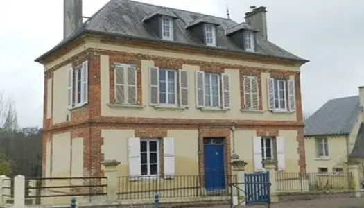 MAISON DE MAÎTRE de 6 PP, 120 m² HAB, sur Sous-Sol et Plus de 320 m² de Terrain 