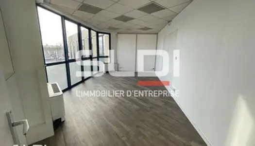 Bureaux - A LOUER - 407 m² non divisibles