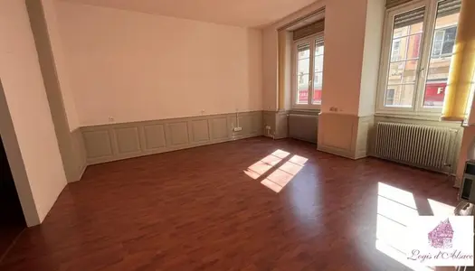 Bureau 121 m² 