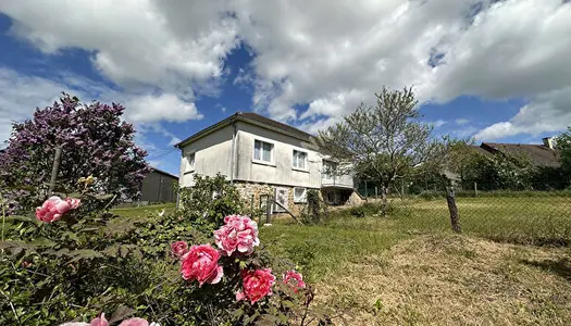 Maison 2 chambres, jardin et hangar a Montval sur Loir (72500)