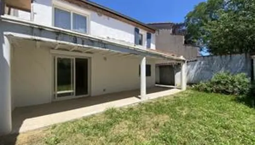 Immeuble - 211.55m ² 