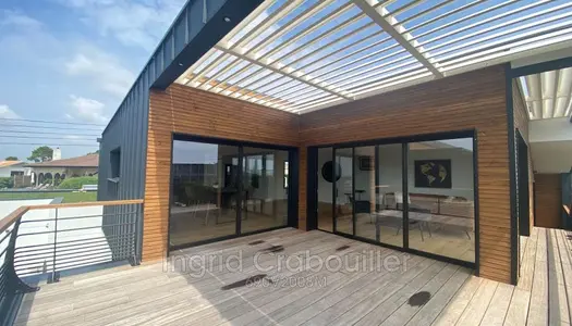 Villa 7 pièces 216 m² 