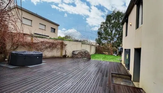 Maison 8 pièces 170 m²