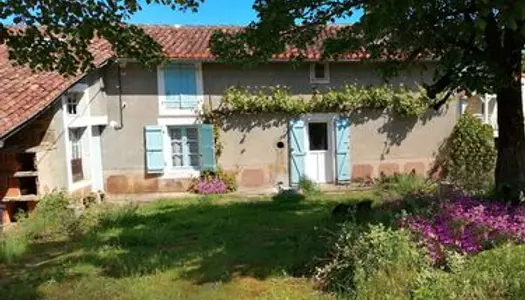 Maison 4 pièces 100m2 avec dépendances, jardin, terrasse, à rénover 