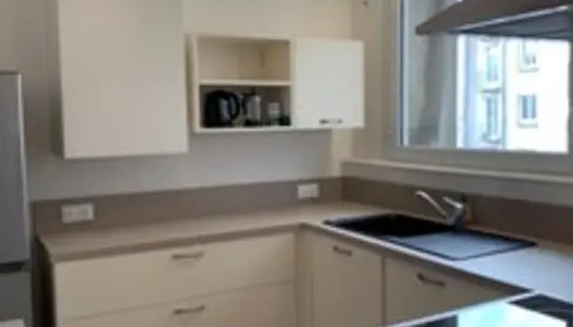 LOCATION : appartement 4 pièces (105 m²) à Brest