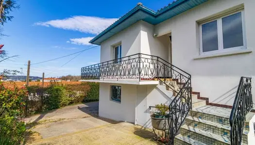 Maison 5 pièces 220 m²