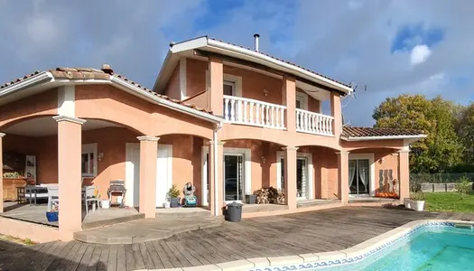 Maison, cinq pièces, jardin, piscine,terrasse, garage