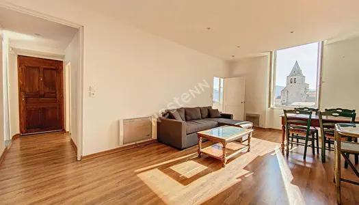 A vendre appartement T2 de 48 m2 expose sud au coeur de Sisteron