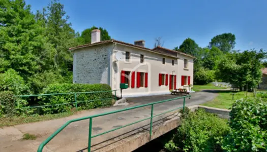 Maison 6 pièces 183 m² 