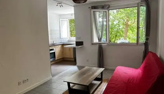 Appartement T2 meublé Ecully 