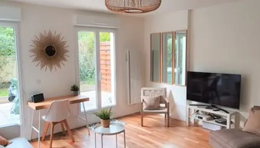 Charmant appartement meublé avec terrasse/jardin 