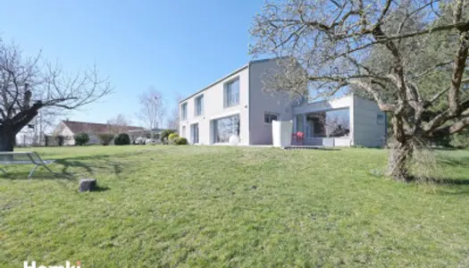 Maison 5 pièces 192 m²