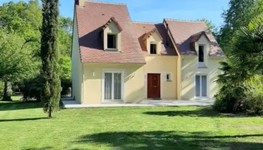 Exclusivité - Maison Changé - 175 m2 sur un terrain de 3 600 m2 