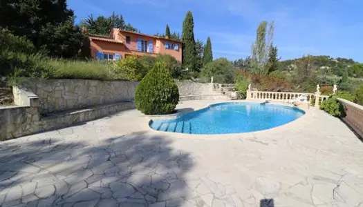 Villa 7 pièces 183 m² 