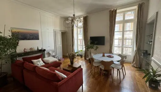 Appartement 5 pièces 152 m² 