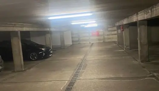 Parking à louer 