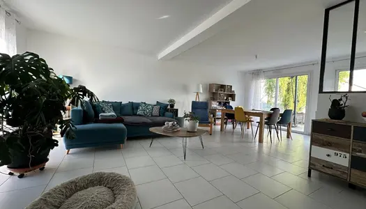 Maison - Villa Location Beaulieu-sur-Layon 7p 112m² 980€