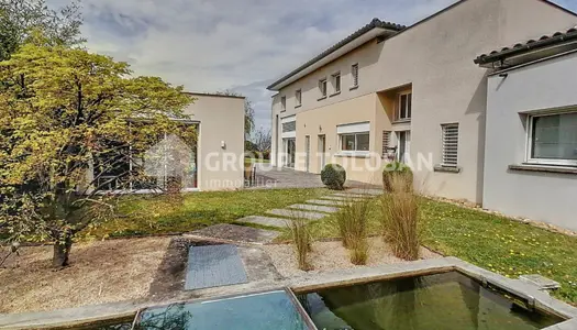 Maison 5 pièces 207 m²