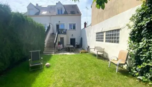 Maison 6 pièces 105 m² 